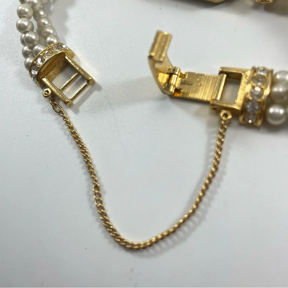 Vintage 1993 ELIZABETH TAYLOR by AVON Evening Star Gold Pearl Women’s